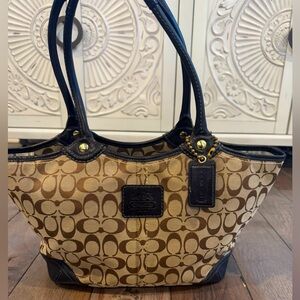 Coach signature brown Zippered Tote/Handbag Canvas And Leather